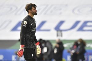 前罗马总监：阿利森仍生我的气，因为我那时更青睐什琴斯尼