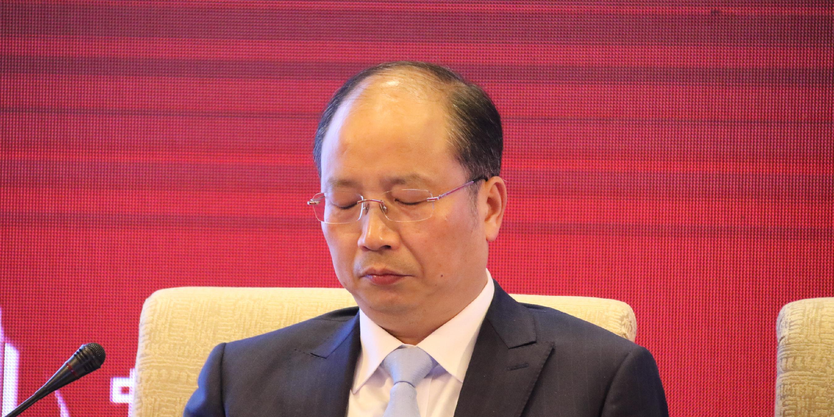 半岛体育官方网站-中国证监会原主席易会满被查 其银行学校多名同学先期落马