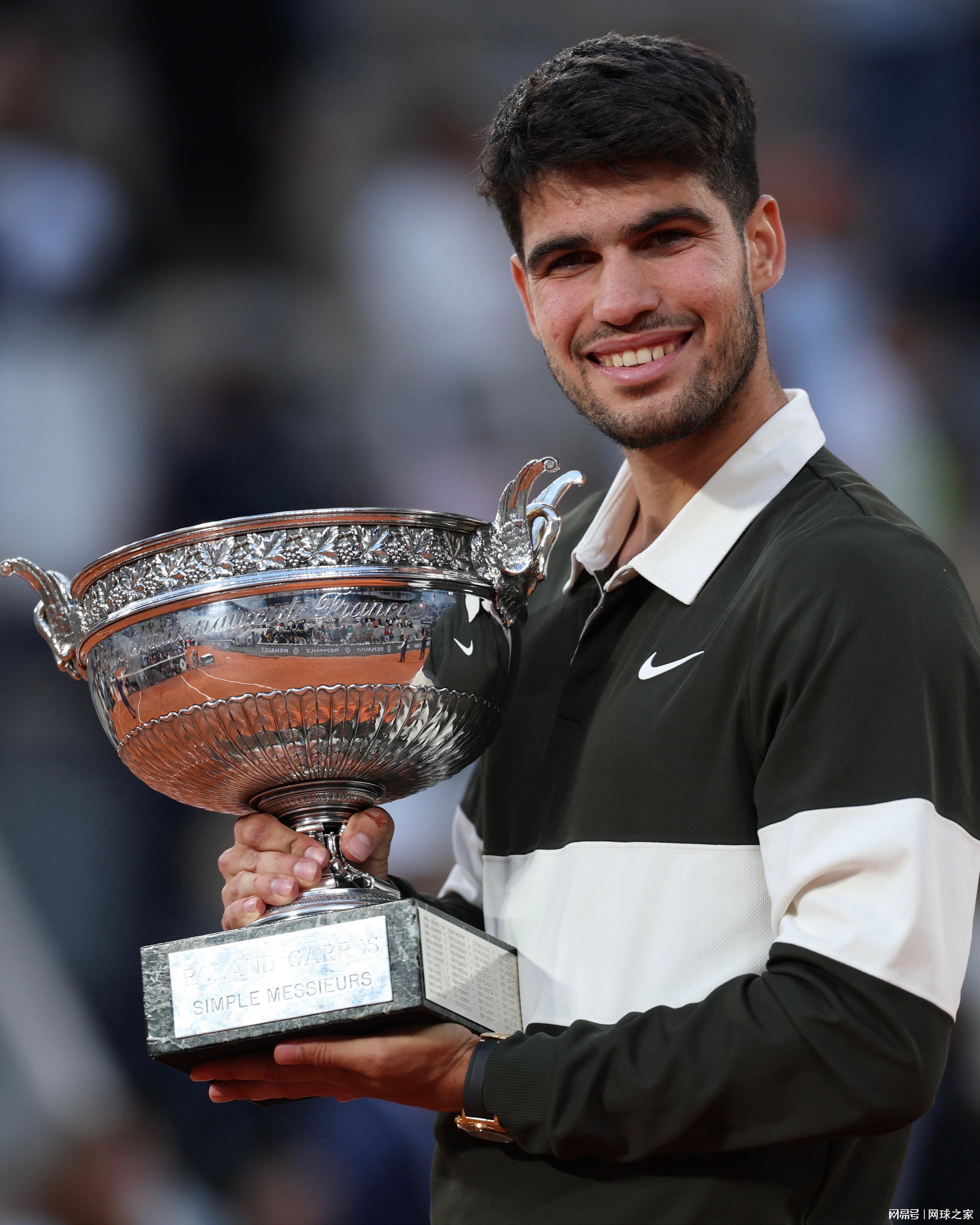 半岛体育官网-说说你不知道的网坛事：2022年澳网，前八号种子仅一人跻身八强